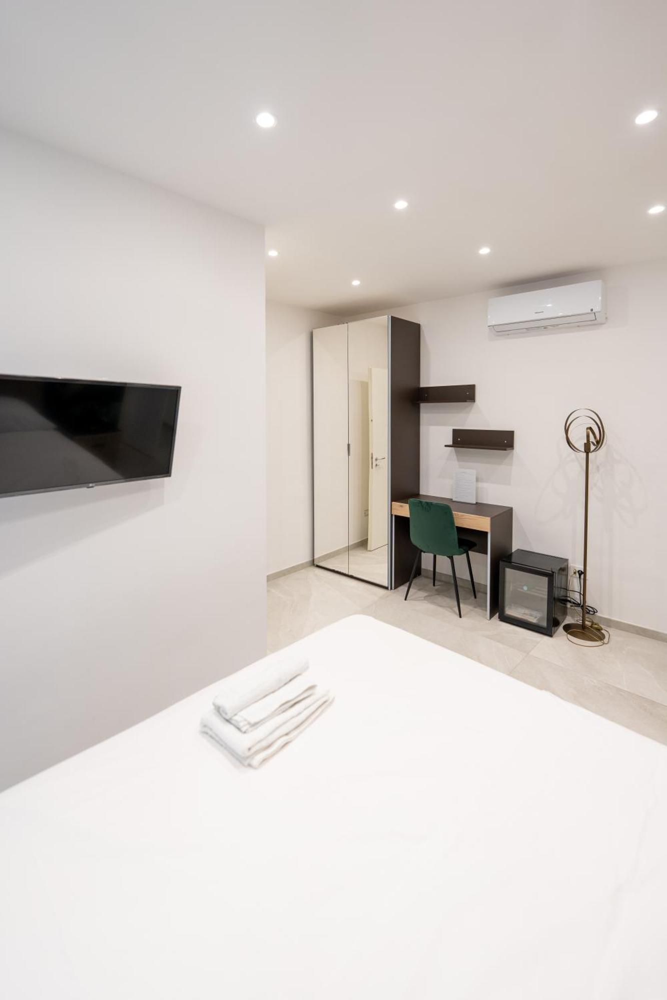 Suites Gaudioso Napoli Center Dış mekan fotoğraf