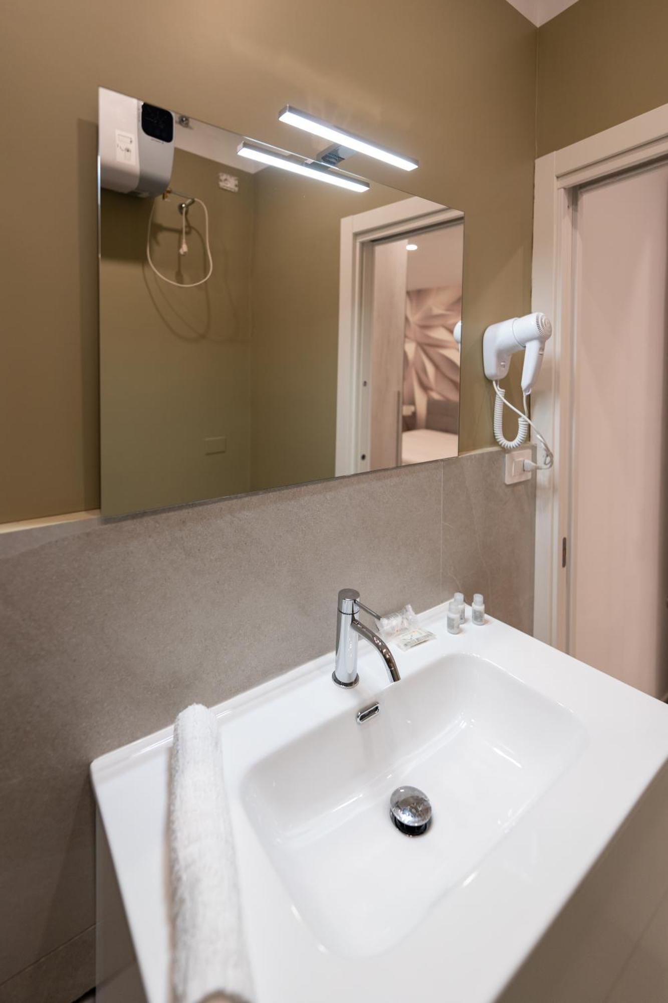 Suites Gaudioso Napoli Center Dış mekan fotoğraf
